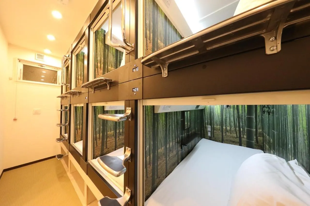 Shibuya Capsule Bamboo Hotel Tokyo