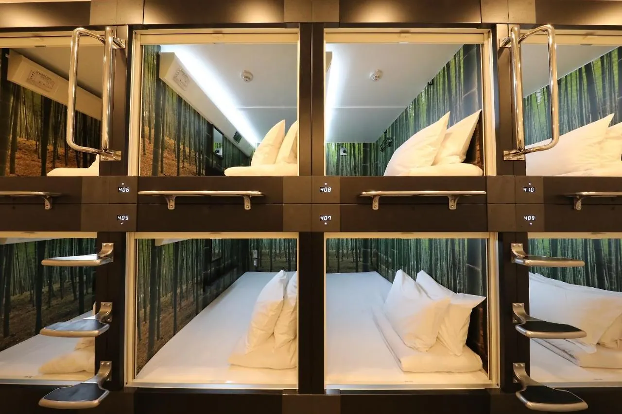 Shibuya Capsule Bamboo Hotel Tokyo